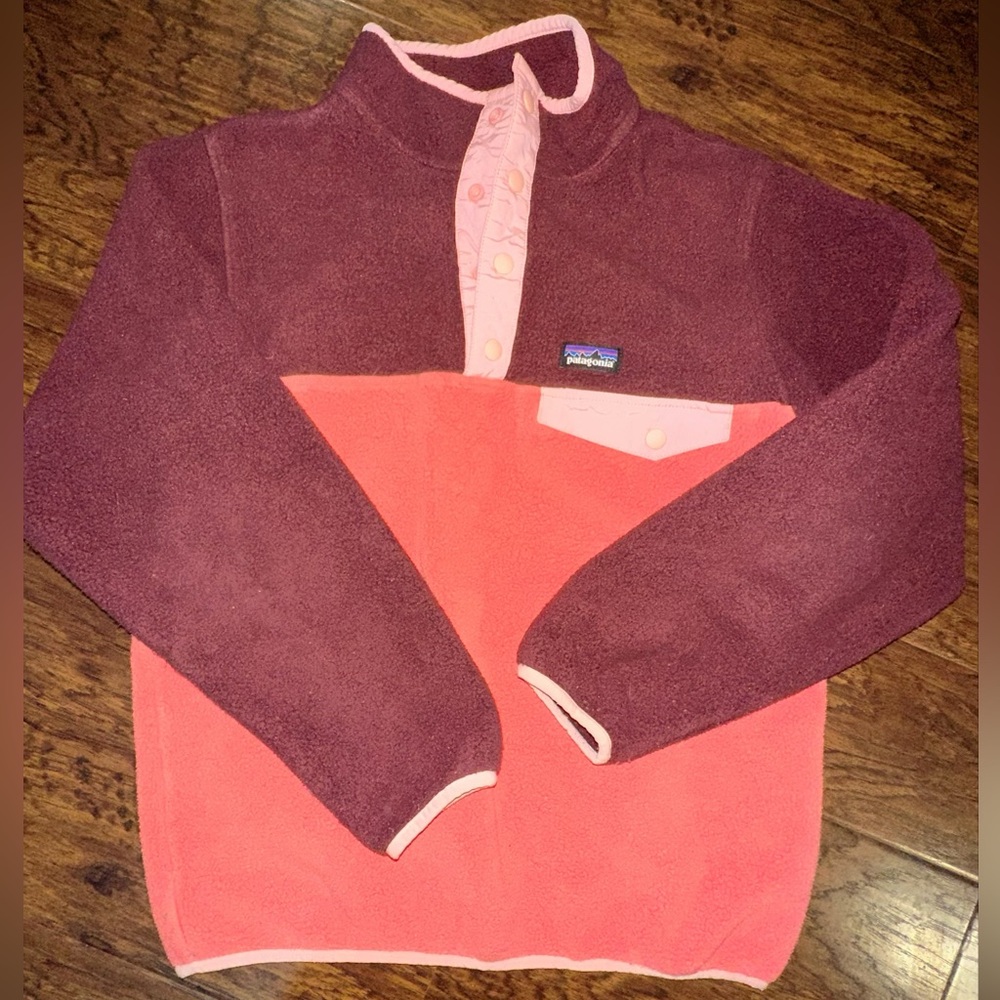 Patagonia Synchilla in hard to find colours ( burgundy / coral)